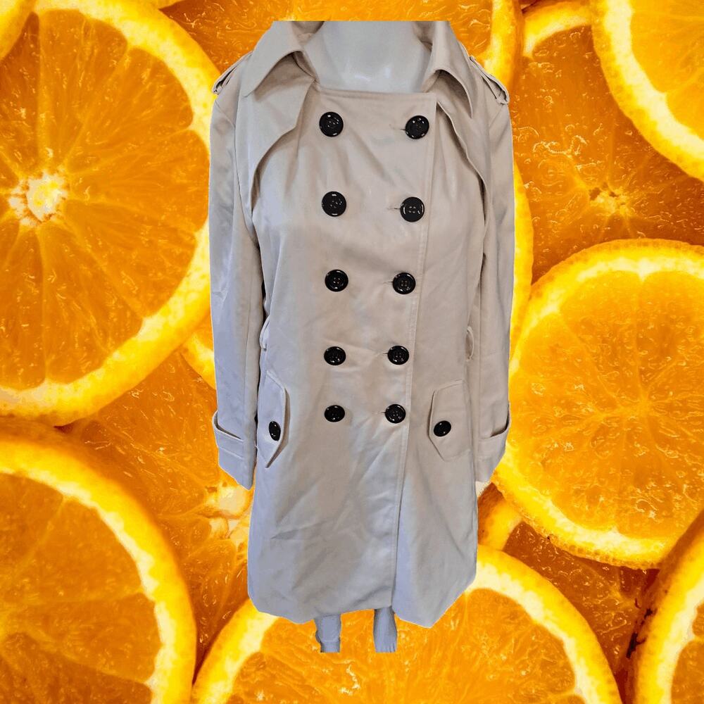 NanJun Double Breasted Tan Trench Coat‎ Size 6